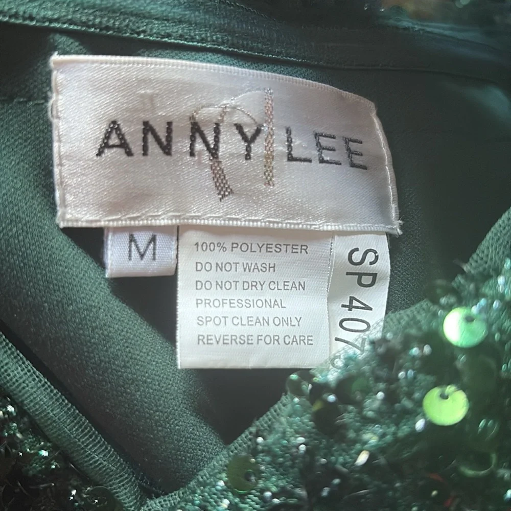 Gorgeous green dress by Abby Lee - Picture 8 of 8